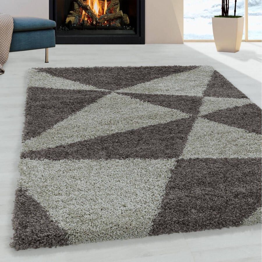 FlyCarpets Azure Hoogpolig Taupe Vloerkleed Geo 160x230 cm