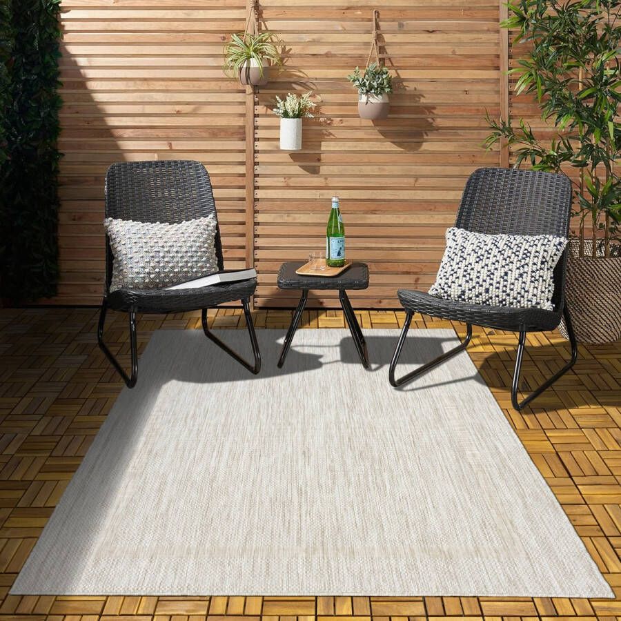 Flycarpets Capri Buitentapijt Buitenkleed Vloerkleed Voor Binnen & Buiten Weer en UV bestendig Perfect voor Balkon Terras en Serre Lichtgrijs 120x170 cm
