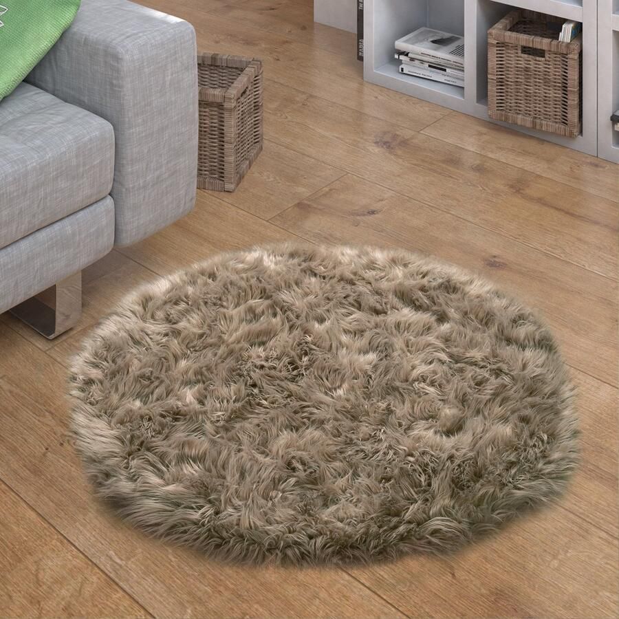 Flycarpets Hoogpolig Vloerkleed Plavera Effen Uni Beige