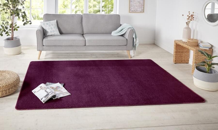 Flycarpets Laagpolig Effen Uni Vloerkleed Nasty Blackberry 200x300 cm