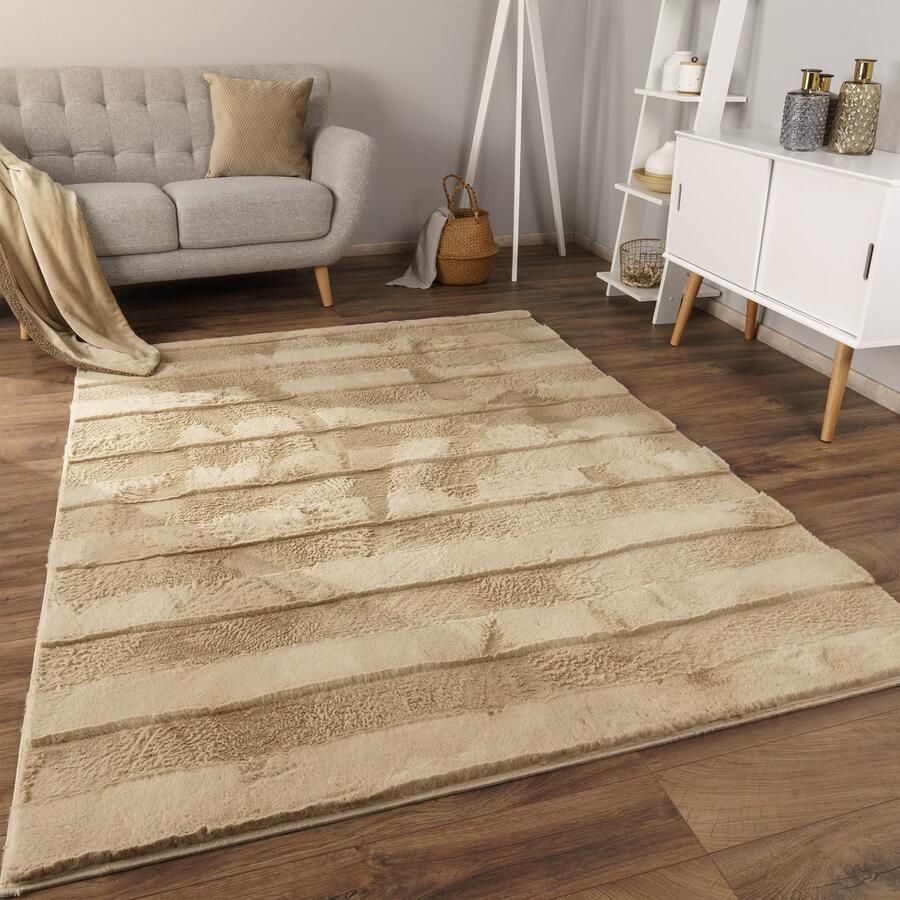 Flycarpets Zacht fluffy vloerkleed Arinzo Strepen Beige 160x220 cm Hoogpolig Tapijt Woonkamer Slaapkamer Kinderkamer