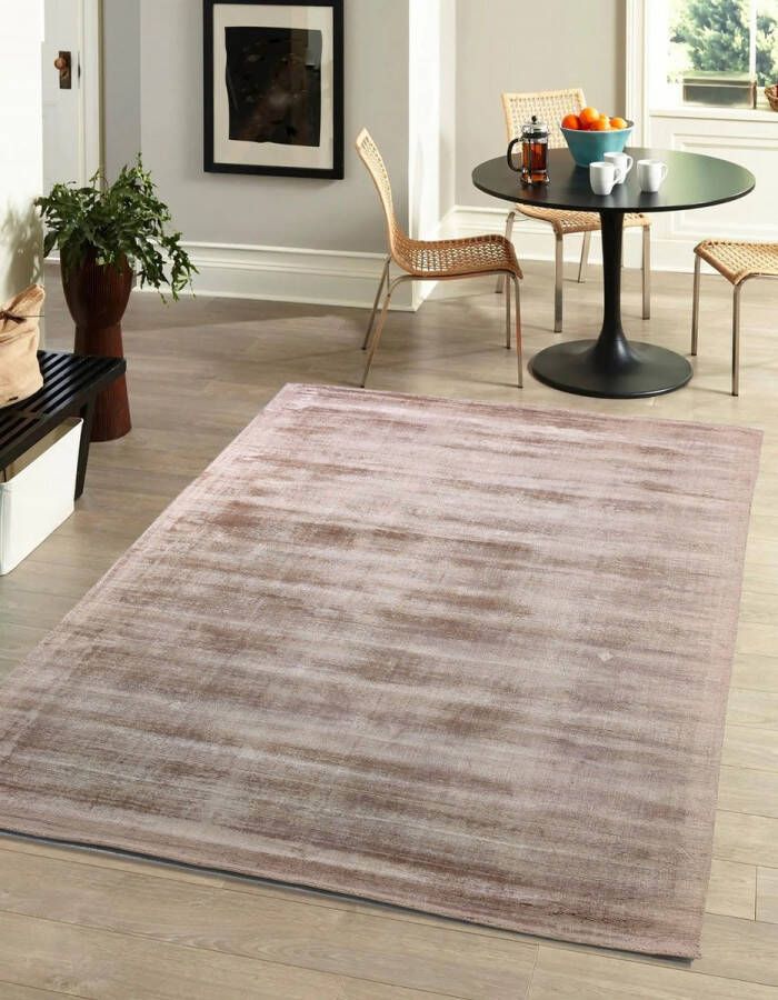 flycarpets LUMBINI EFFEN VISCOSE TAUPE VLOERKLEED HANDGEWEVEN