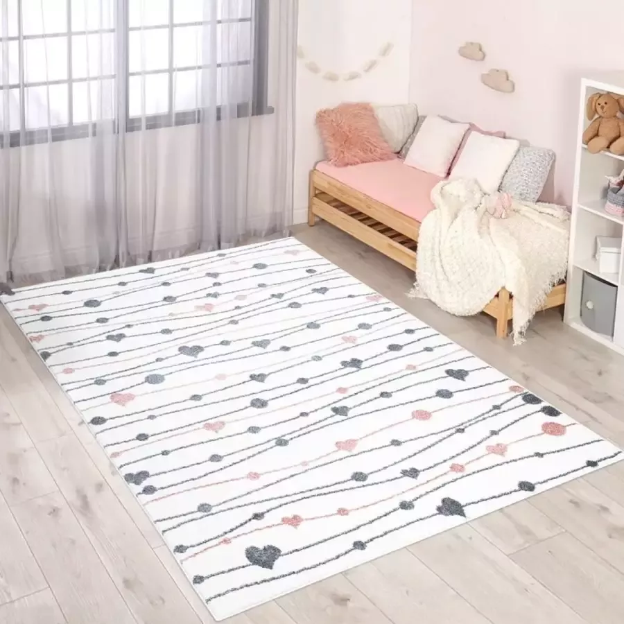 Flycarpets PLAYFUL PALS KIDS KINDERKAMER CREME VLOERKLEED HARTJES