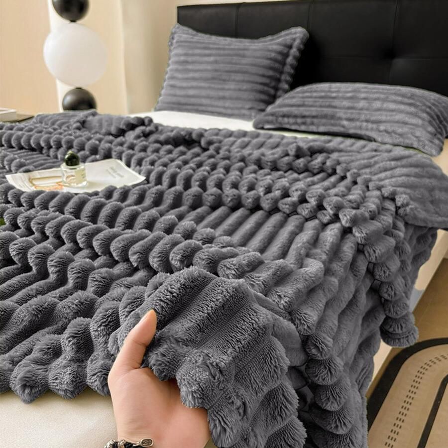 Furnestorica Fleece deken 70 x 100 cm Superzacht Plaid voor Bank Bed of Woonkamer Decoratie Geschenkdecke Plaids Dekentje Geribbeld – Donkergrijs