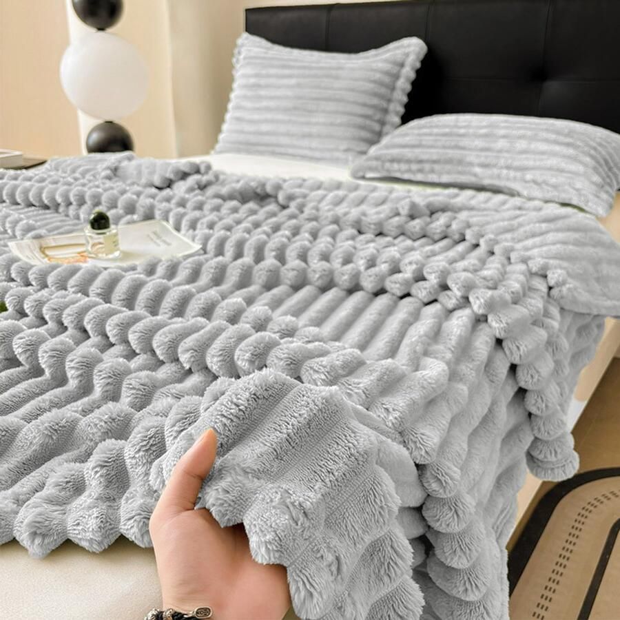 Furnestorica Fleece deken 70 x 100 cm Superzacht Plaid voor Bank Bed of Woonkamer Decoratie Geschenkdecke Plaids Dekentje Geribbeld – Lichtgrijs