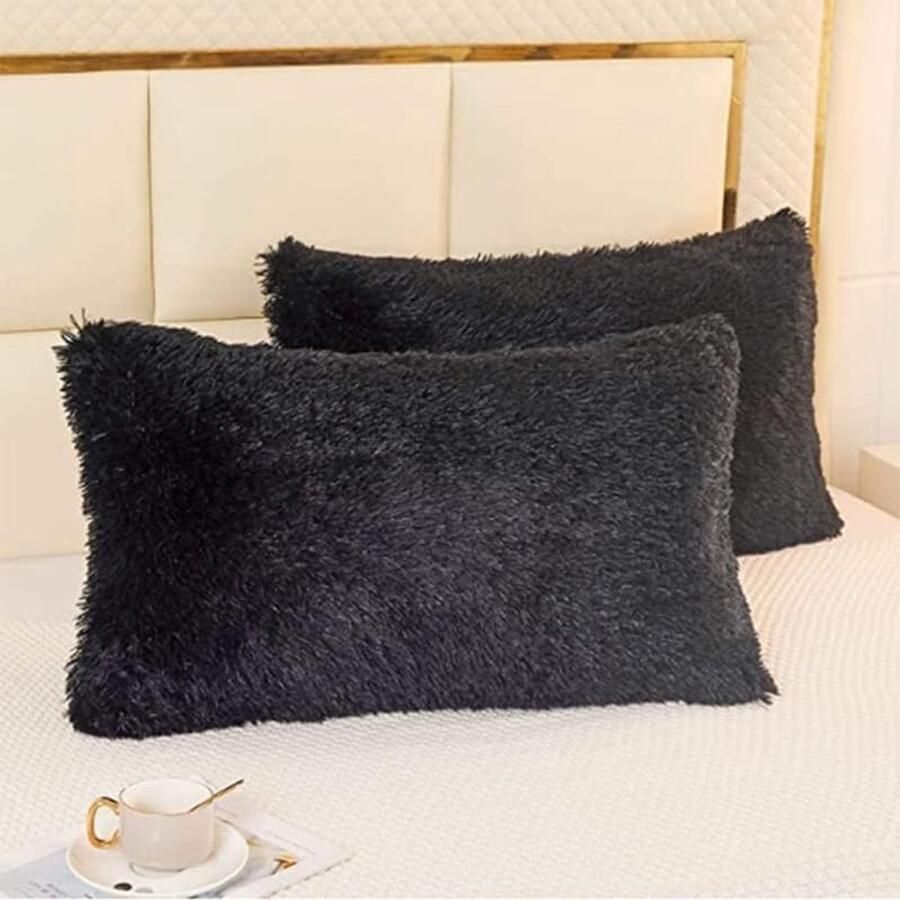 Furnibella -Set van 2 Kussenslopen 50x70 cm – Zwart – Superzacht & Wollig – Sierkussenhoezen voor Bank Bed of Woonkamer – Warm & Wasbaar