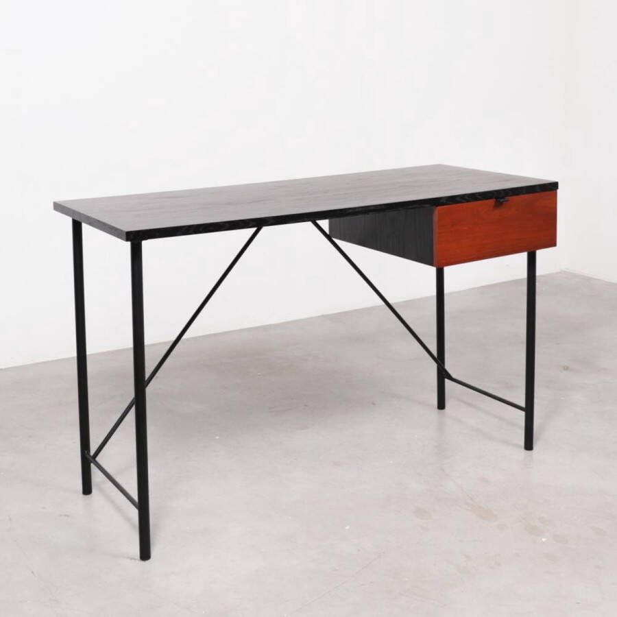 Furnified Zwart Bureau met lade Philip Zwart Walnoot