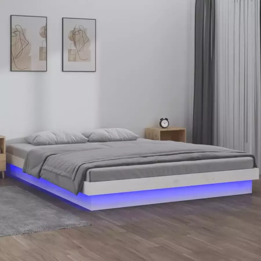 Furniture Limited Bedframe LED massief hout wit 140x200 cm