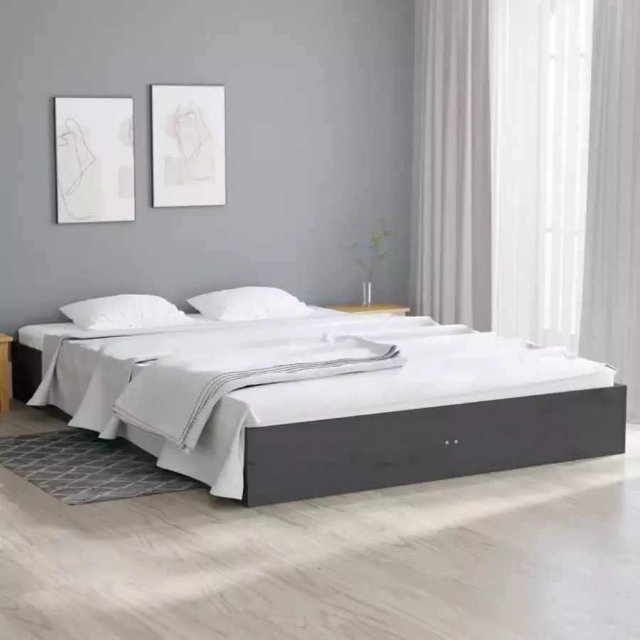 Furniture Limited Bedframe massief hout grijs 200x200 cm