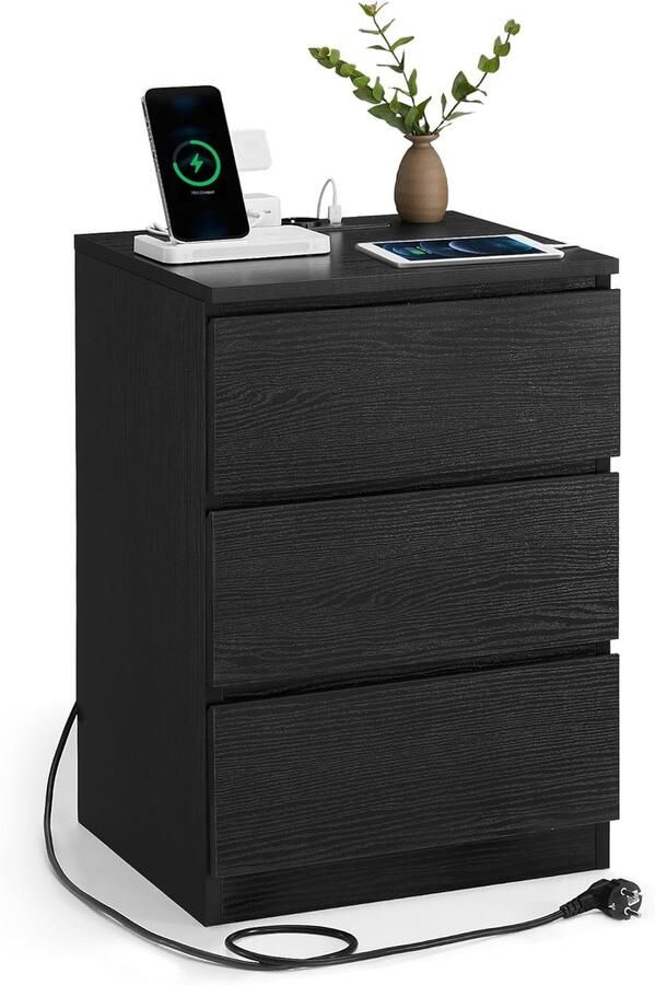 FurnStar Kailyn Collection Nachtkastje met stekkerdoos Bijzettafel 3 laden 2 AC-stopcontacten 2 USB-A-aansluitingen Modern -Ebbenzwart