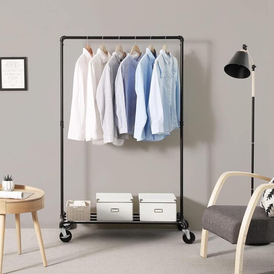 FurnStar SONGMICS Kledinghangers Kledingrek Metaal Kledingrek Op Wieltjes 49D x 100W x 163H cm Kledingrek Zwart