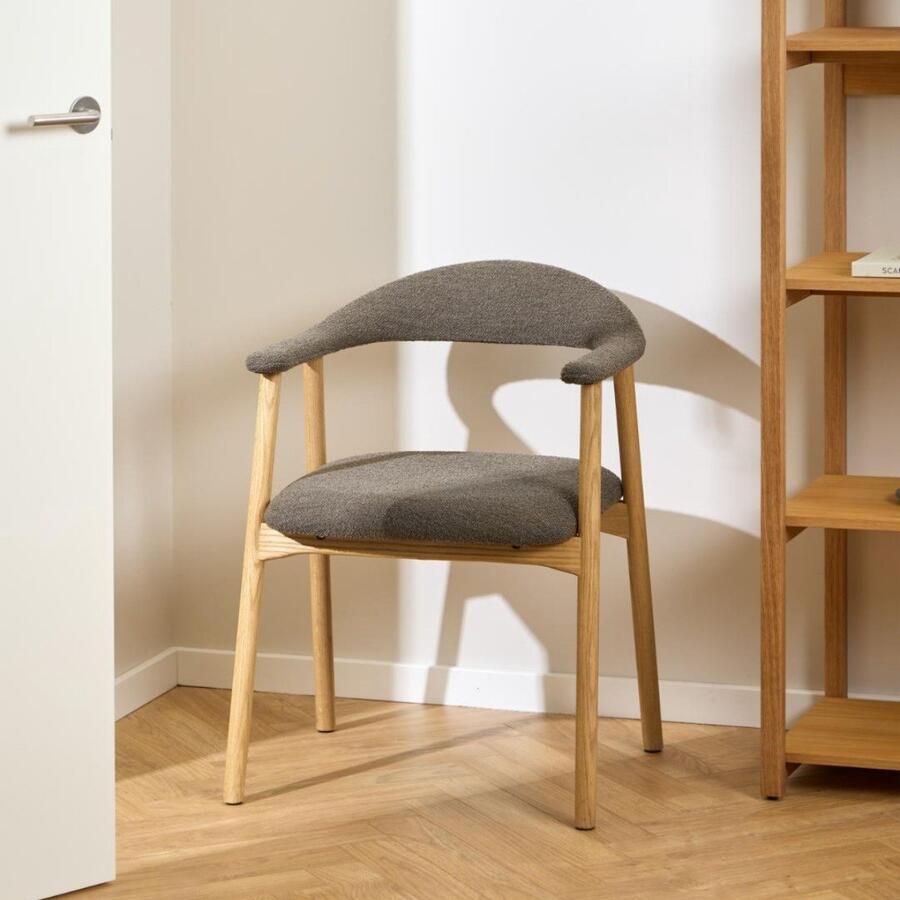 Giga Living Armstoel Taupe Set Van 2 Eikenhout & Bouclé 56x54x75 5 cm Armstoel Tesido