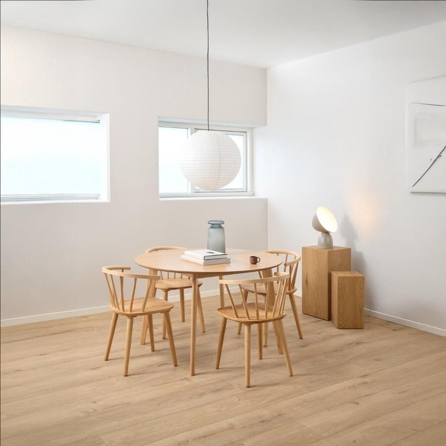 Giga Living Eettafel Levi Walnut Fineer Mat Ø120x76cm