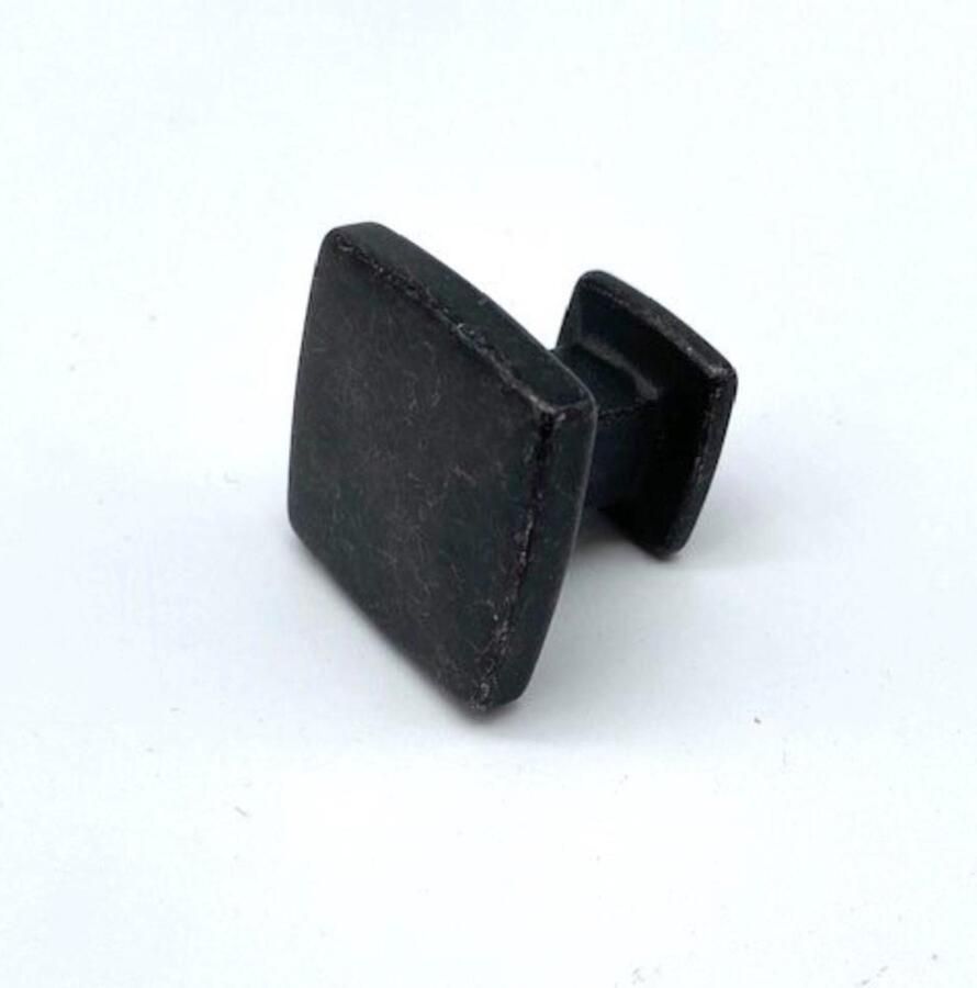 Giusti Knop Industrieel vierkant 28mm