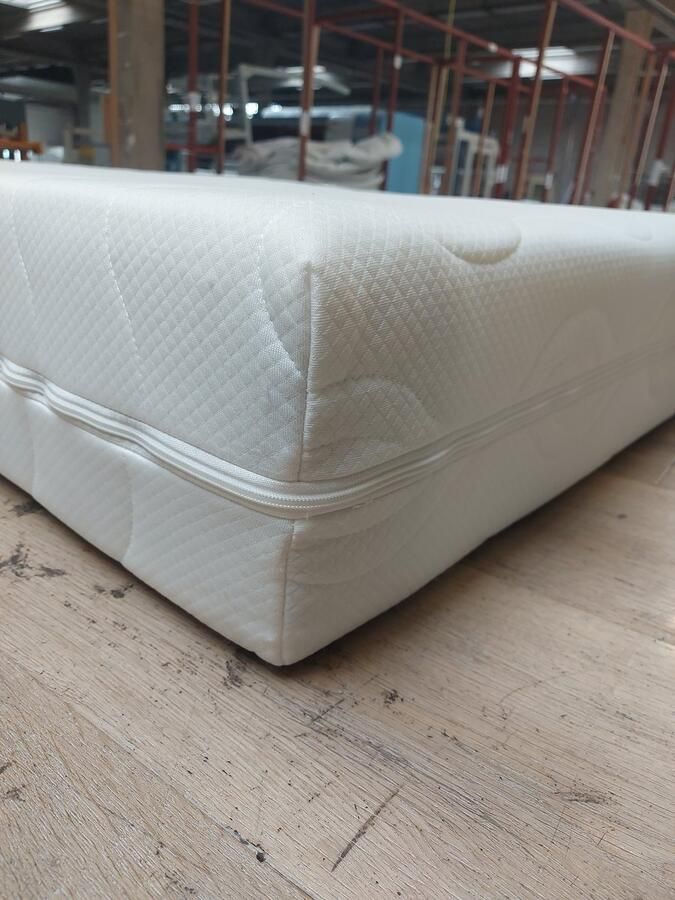 Golden Matrassen Zeeland Topper EasyTop 120x200 Topdekmatras 16 CM SG 25 Koudschuim