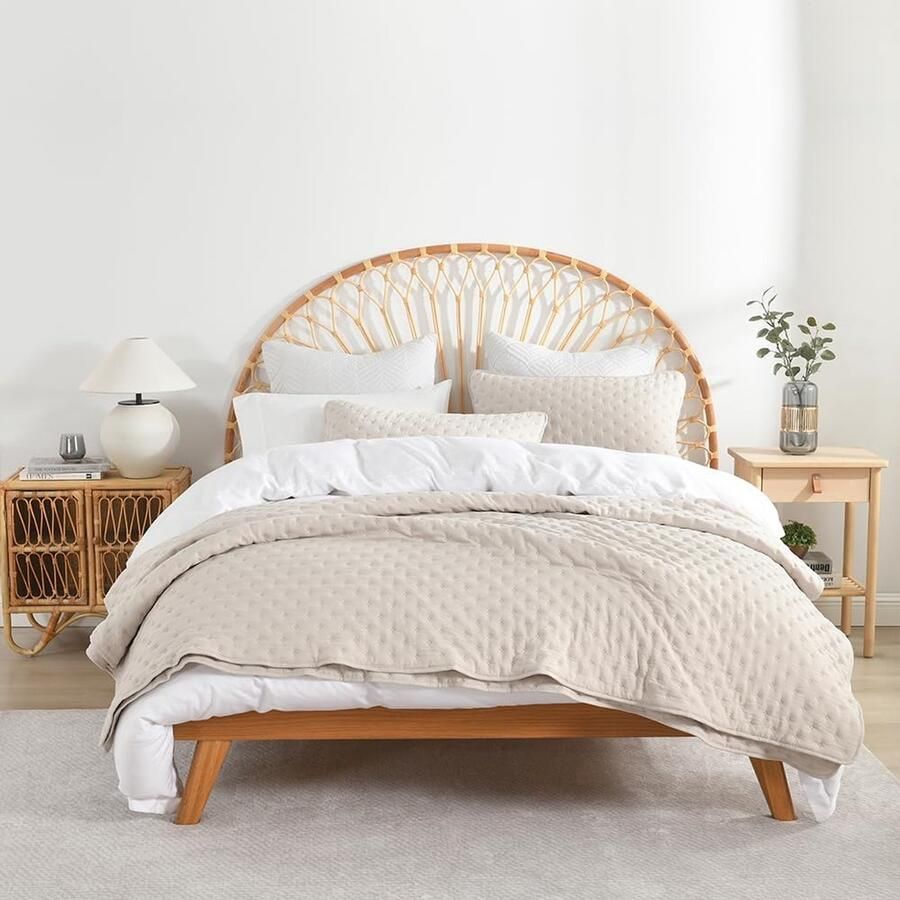 Goodivery Sprei 220 x 240 cm bedsprei bankovertrek lichte sprei met 2 kussenslopen gewatteerd dekbed voor tweepersoonsbed wit puntvormig 250 x 270 cm