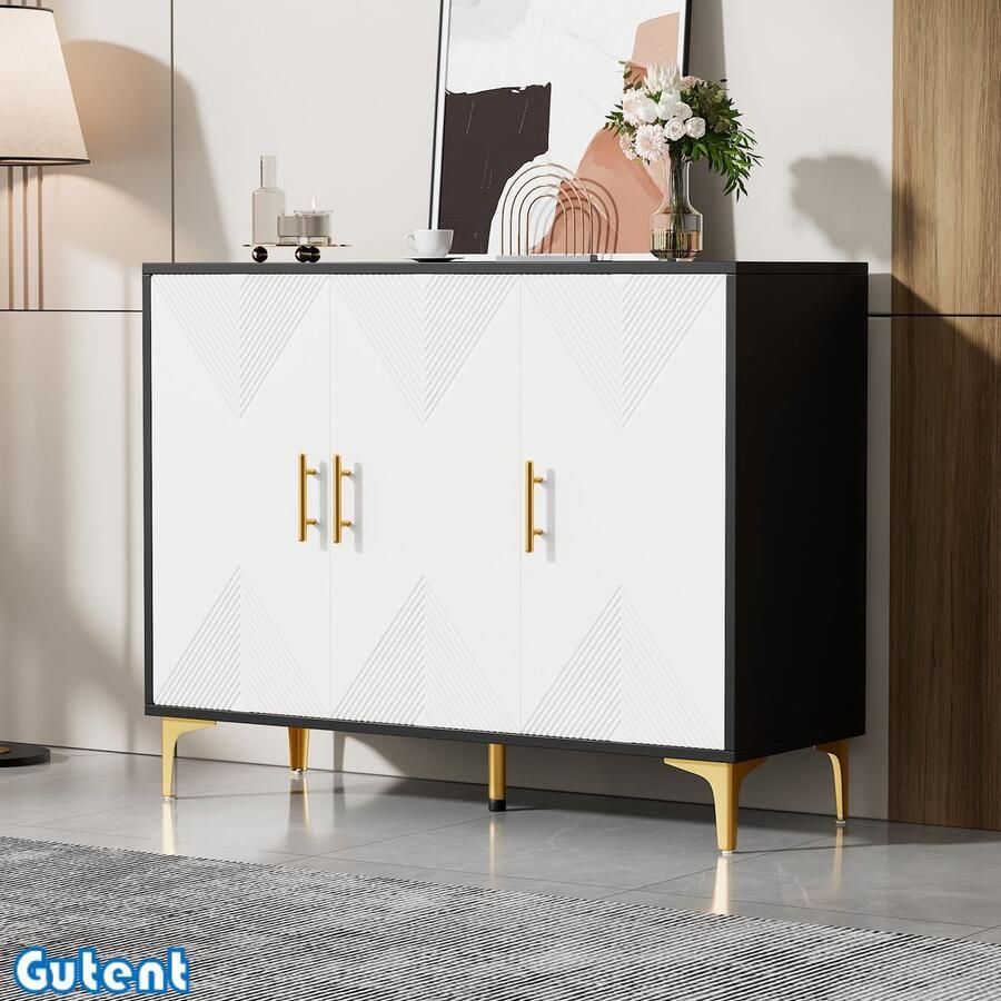 Gutent Dressoir met deuren in wit mat gestreept gouden handgrepen en gouden poten Zwart en Wit
