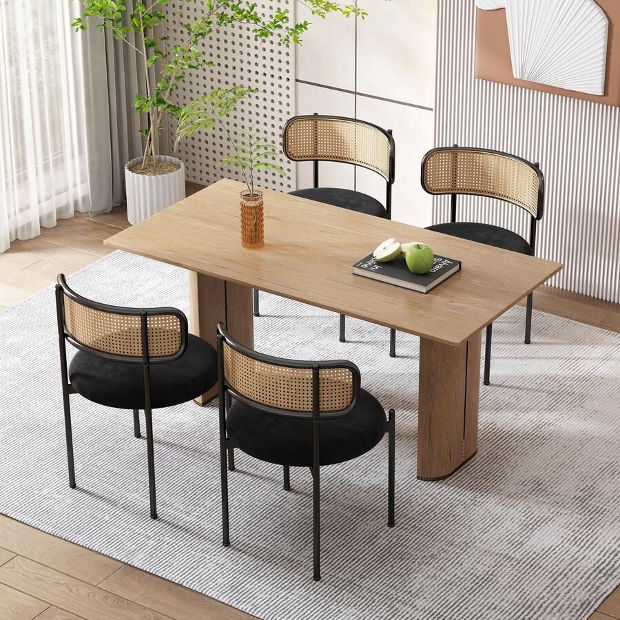 Gutent Eetkamerstoel Zwart(Tafel niet inbegrepen) Rotan Lounge Stoel Set van 4 Moderne Minimalistische Lounge Stoel met Vier Metalen Steunen Woonkamer en Slaapkamer Stoel Fluwelen Afwerking
