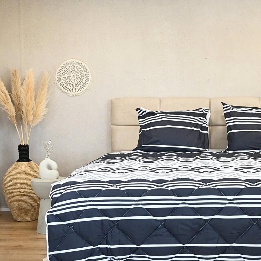 Happybed All year dekbed enkel 160x200 Twijfelaar dekbed 100% Katoen Wasbaar dekbed zonder overtrek Bedrukt dekbed zonder hoes Hoesloos Dekbed met Print Black lines