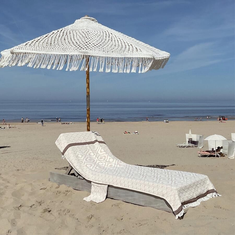 Hipps luxury beach life hiPPs 'Loungie Beige Eye'. Luxe dikkere Hamamdoek voor ligbed met OMSLAG en 2 SIDE-POCKETS Ligbedhoes Zijvakjes Strandbed handdoek Strandlaken Cover Beachbed Sunbed Ligstoel Uniek formaat en functioneel One size fits all