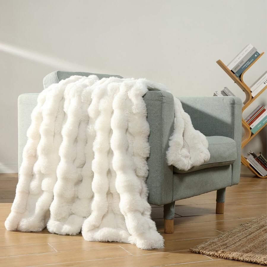 HOMELEVEL faux fur knuffeldeken Zacht fluffy en warm Imitatiebont Ideaal voor op de bank of in bed 127 x 152 cm Crème