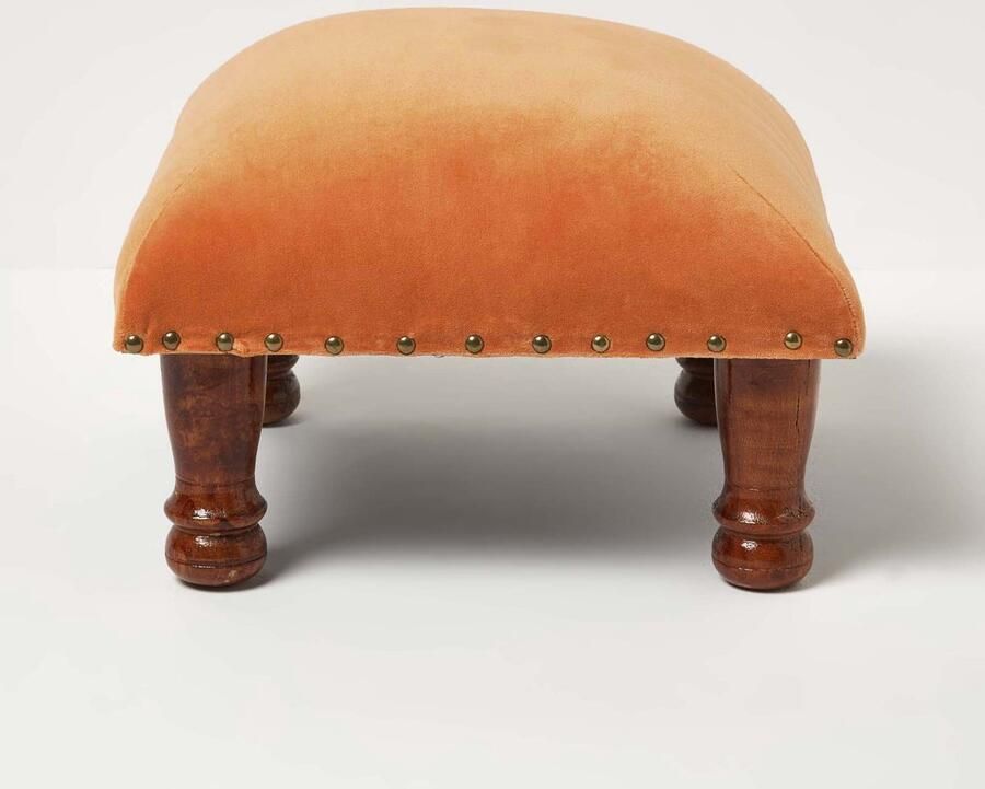 Homescapes fluwelen kruk Mable – oranje met houten poten 40x40x25 cm