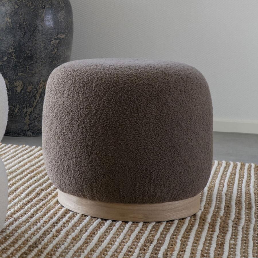 House Nordic EMOB Belfort Bruin Bouclé Poef Ø44 5x40 cm Zitmeubelen Bruin Schuim; Polyester; MDF Zitmeubelen Op voorraad