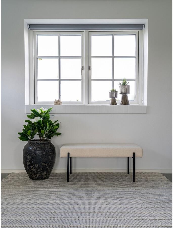 House Nordic Swindon Halbank – Wit Bouclé Zitting & Zwarte Poten 100 cm