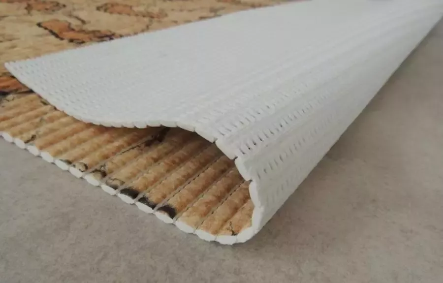 Ikado Antislipmat op maat voetjes 65 x 550 cm