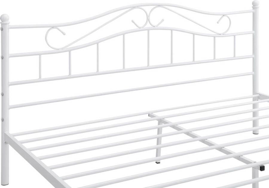In And Outdoormatch Metalen Bed Madeline Twijfelaar incl. Bedbodem 140x200 Wit Modern design - Foto 2