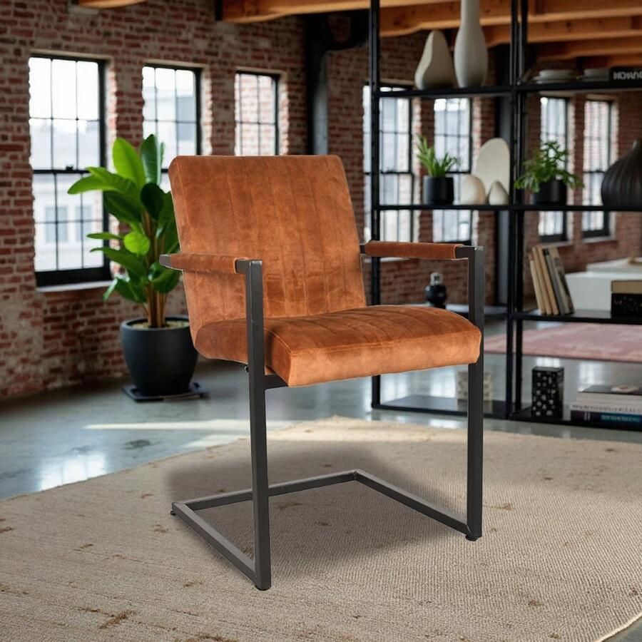 Industrialhome Eetkamerstoel Nova Oker Velours – Design Stoel met Armleuning – Fluweel & Zwart Metaal – Industrieel Retro – 55x55x85 cm – Comfortabel & Trendy –