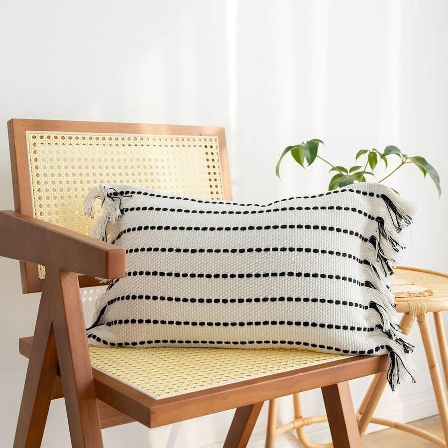 Inovra Kussensloop Boho strepen decoratieve kussenslopen kwasten zachte kussenhoes katoen decoratief kussen bankkussen voor woonkamer bank slaapkamer kantoor auto 30 x 50 cm wit en zwart