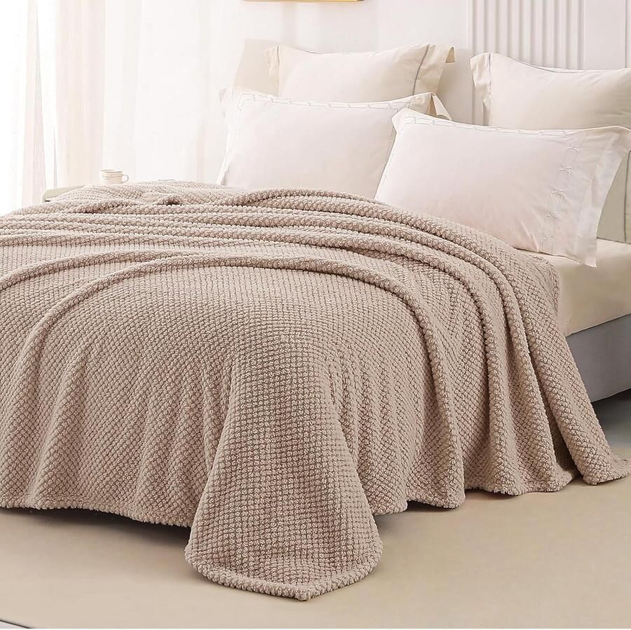 Inovra Ultra-Zachte Flanellen Deken voor Bank Bed en Stoel 220 x 240 cm Beige