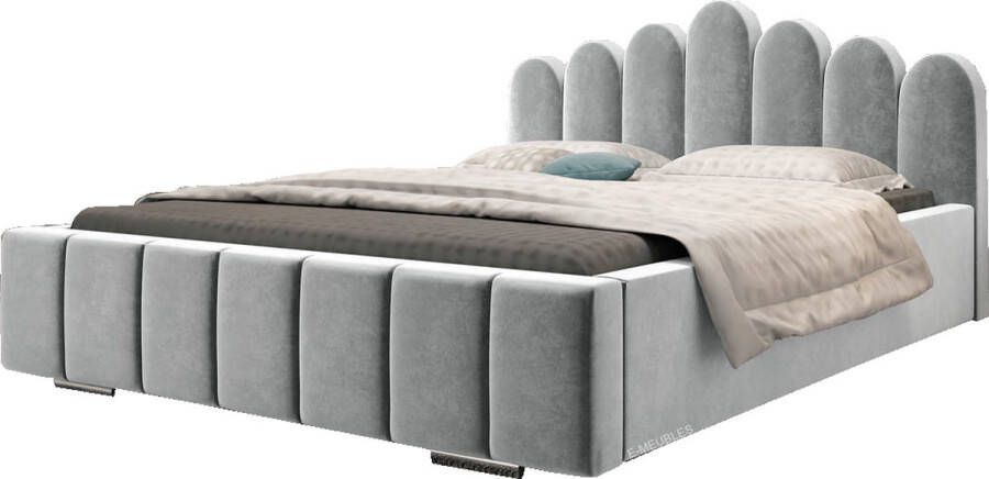InspireME Tweepersoonsbed met fluwelen bekleding met hoofdeinde lattenbodem bed voor volwassenen BETT 03 180x200 Zilver (TRINITY 32)