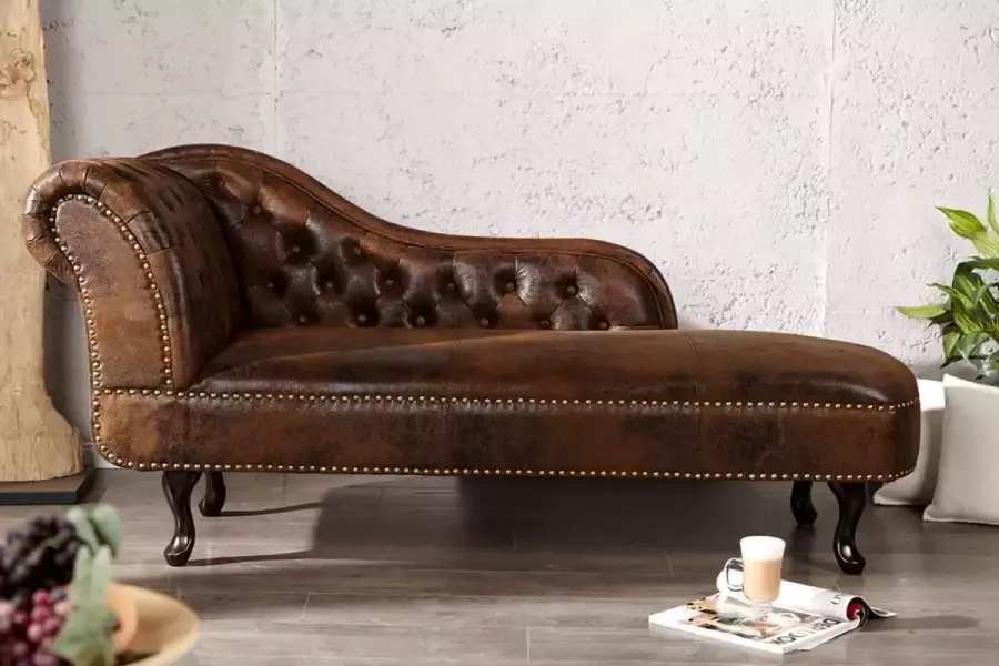 Interieurs online Chesterfield Récamière longchair 170cm antiek bruin met knoopnaad en klinknagels