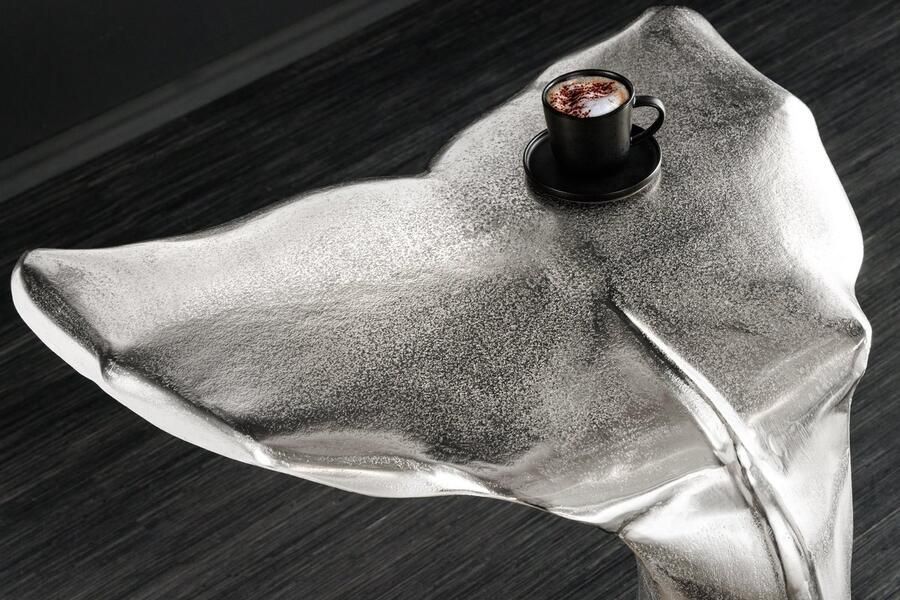 Invicta Interior Design Bijzettafel WILDLIFE Whale Fin 60cm zilver metaal handgemaakt 44842