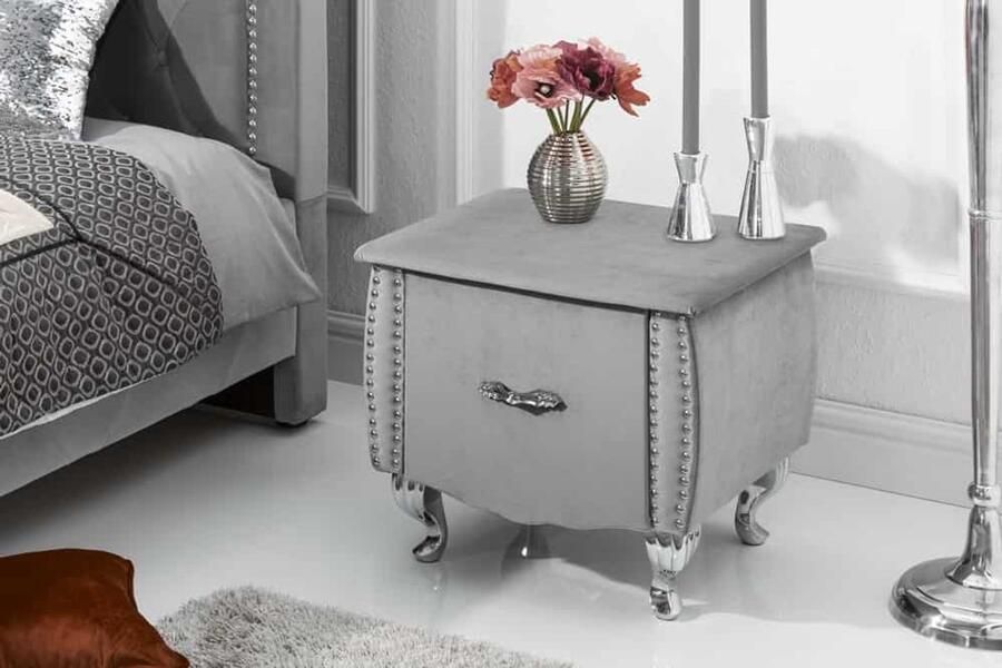 Invicta Interior Elegant nachtkastje EXTRAVAGANCIA 47cm zilvergrijs fluwelen nachtkastje met lade 39357