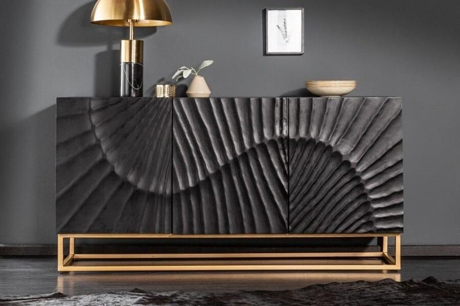 Invicta Interior Massief dressoir SCORPION 140 cm zwart mangohout met gedetailleerde 3D-gravures 41399