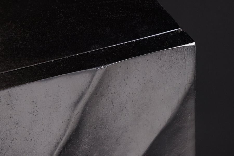 Invicta Interior Solid TV Lowboard SCORPION 200cm Zwart Hangend Mango Hout 3D Design 44526