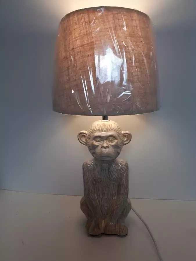 J-Line Apen beeld apenlamp keramieke aap inclusief kap en lamp 46x22x22 cm