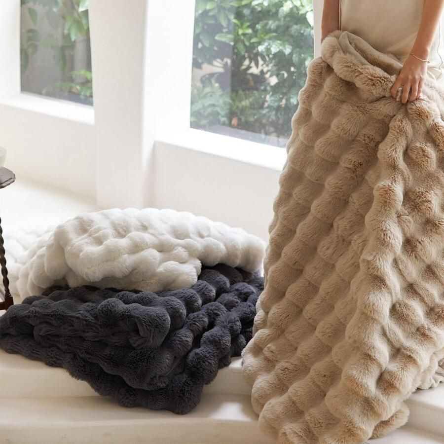 JGS Zachte Fluffy Deken voor Optimaal Comfort en Warmte Geschikt voor Bed Bank en Meer