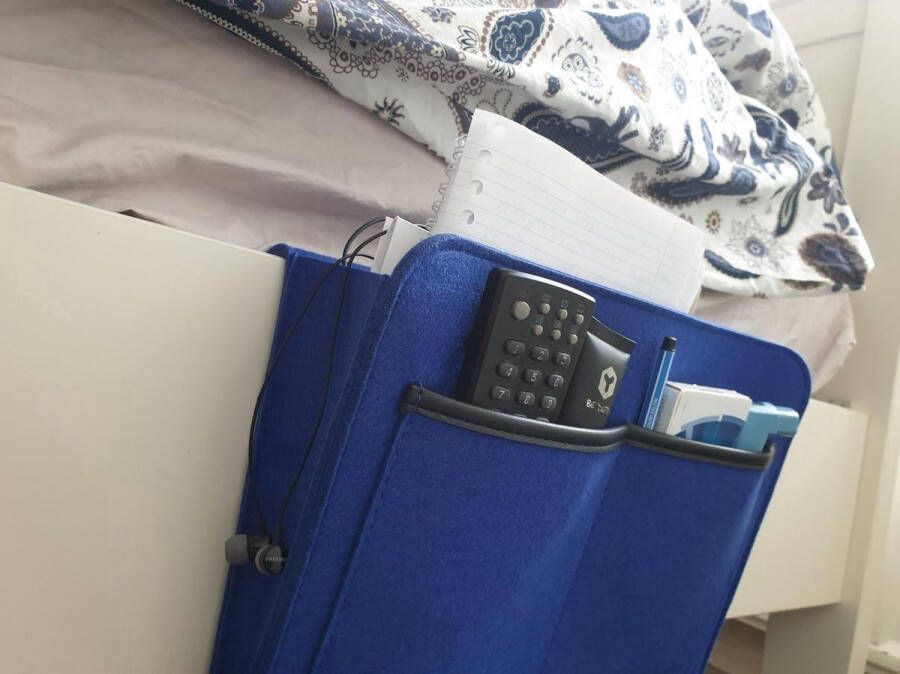 Jumada 's Opbergzak voor aan de bank of bed bedside pocket Zwart leer met blauw vilt