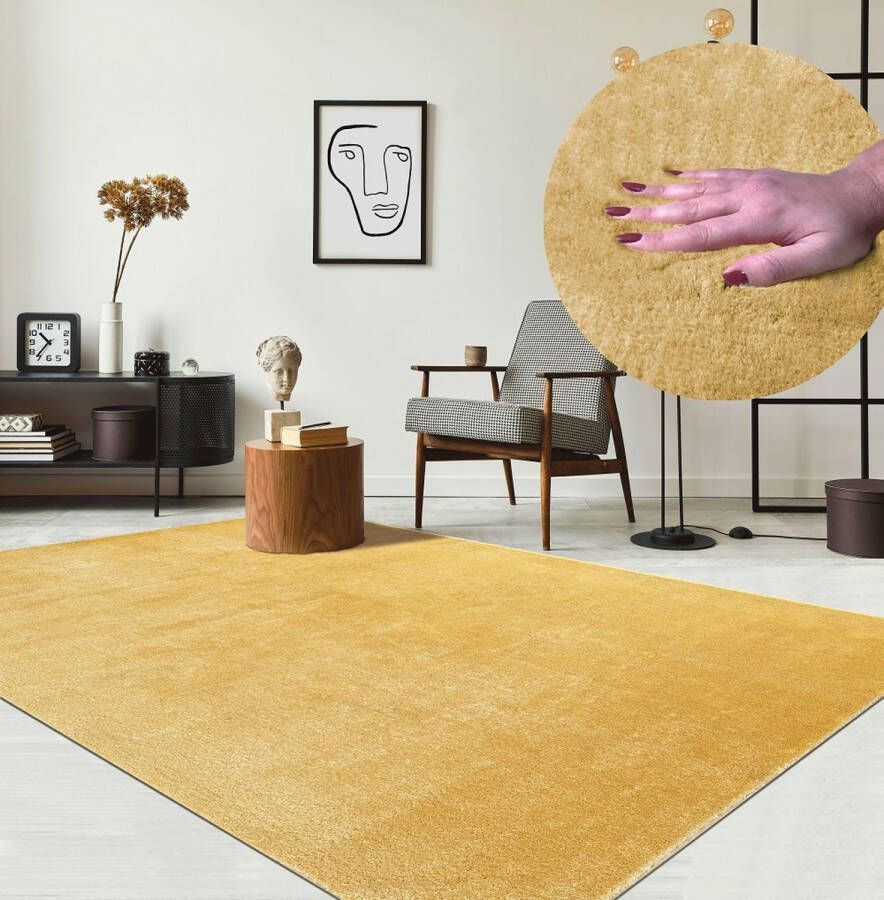 Karpet24 Vloerkleed voor woonkamer of slaapkamer in goud 160x220 cm Modern en zacht laagpolig tapijt Rechthoek Antislip onderkant Wasbaar tot 30 Graden Loft kleed by - Foto 3
