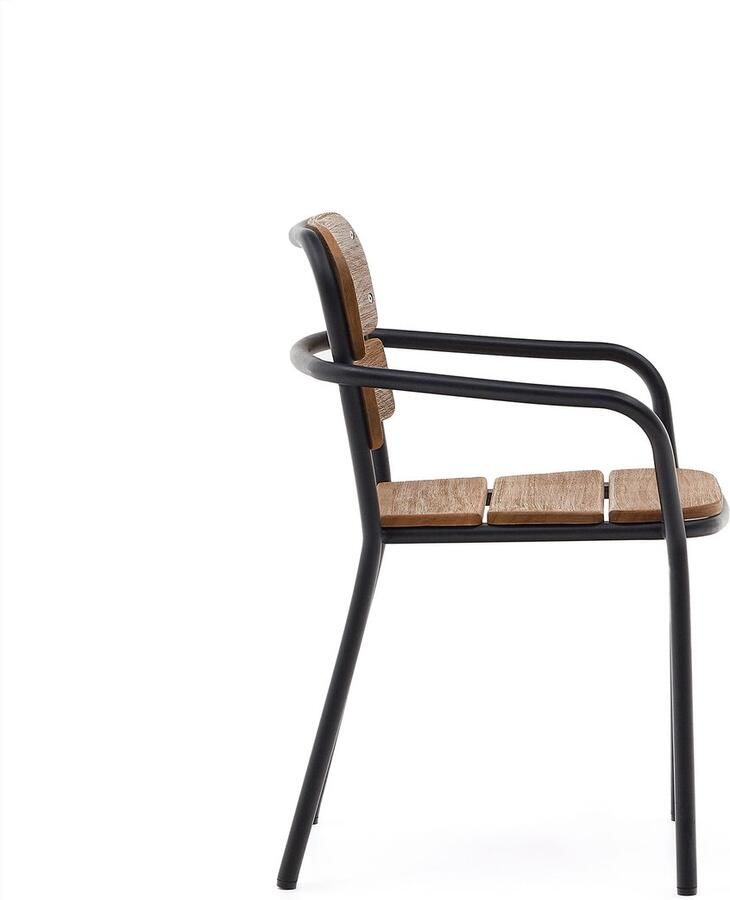 Kave Home Algueret stoel van massief eucalyptushout met natuurlijke afwerking en zwart aluminium FSC