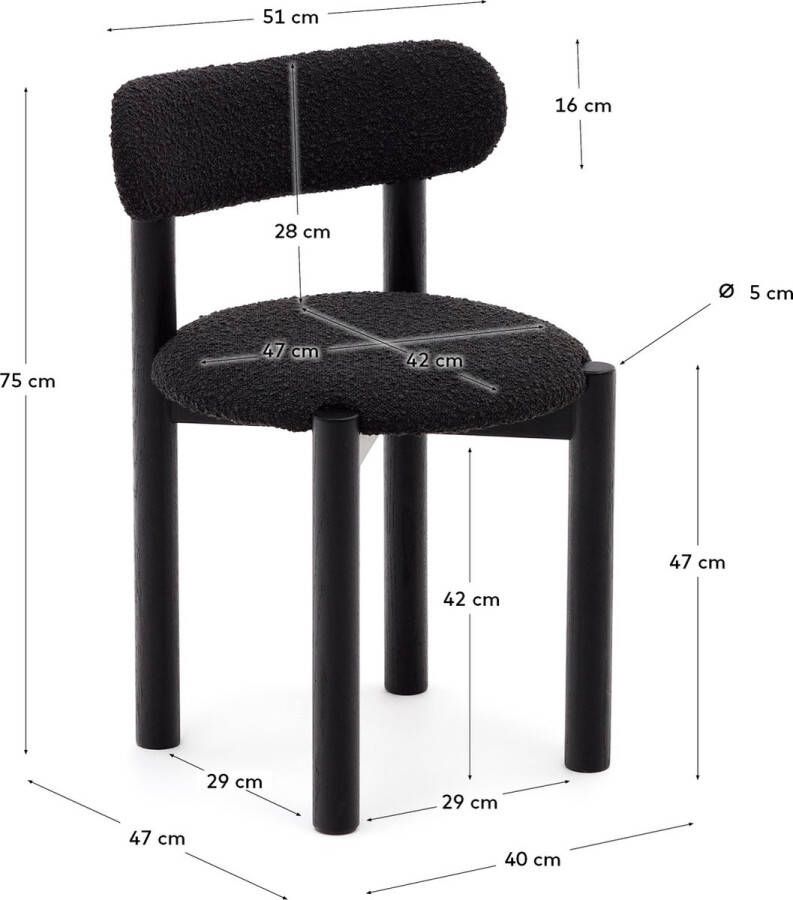Kave Home Nebai-stoel in zwarte schapenvacht en massief eikenhouten structuur met zwarte afwerking