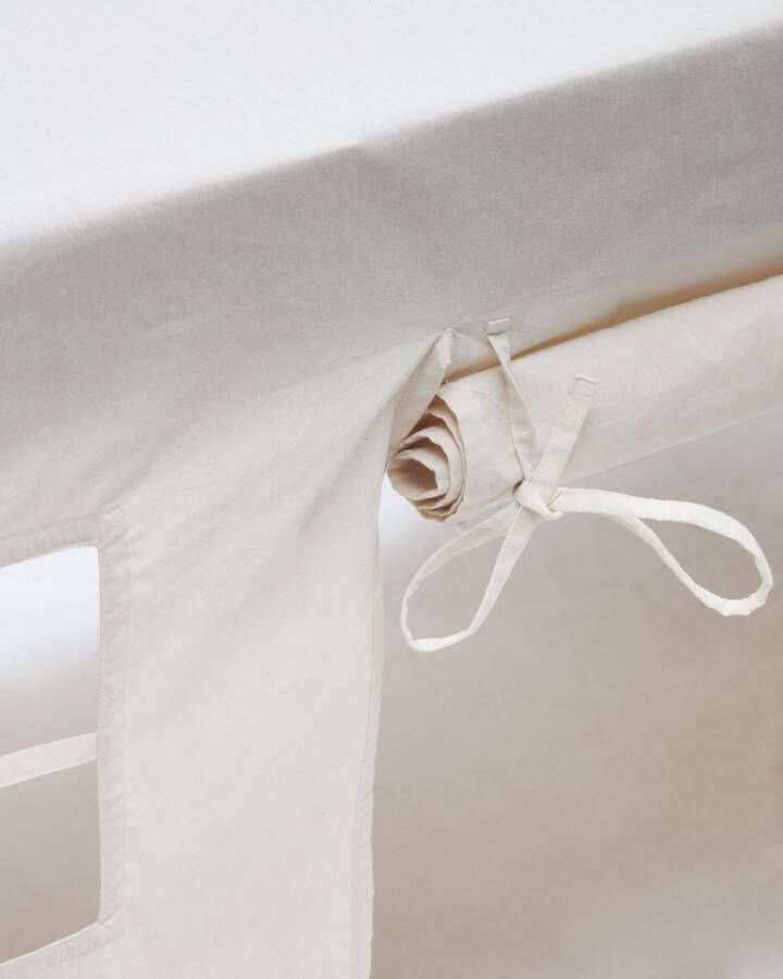 Kave Home Temis 100% katoenen speelhuisje met hoes in wit 230 x 210 cm