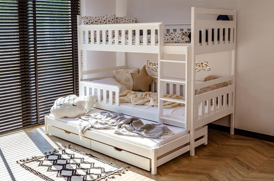 Kids Collective Hoogslaper 90x200 met twee matrassen en uitschuifbed Stapelbed met uitschuiffunctie twee laden lattenbodem uitvalbeveiliging om te bouwen tot drie eenpersoonsbedden massief hout in wit