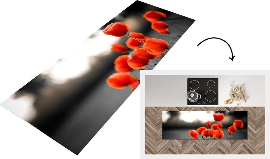 KitchenYeah Keukenloper Loper keuken Wilde rode klaprozen in een groot veld met een zwart witte achtergrond 150x50 cm Keukenloper vinyl