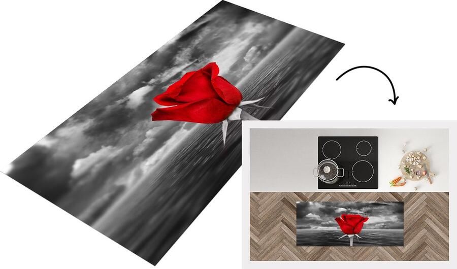 KitchenYeah Keukenloper Loper keuken Zwart-wit foto van een rode roos zee en een bewolkte lucht 120x50 cm Keukenloper vinyl