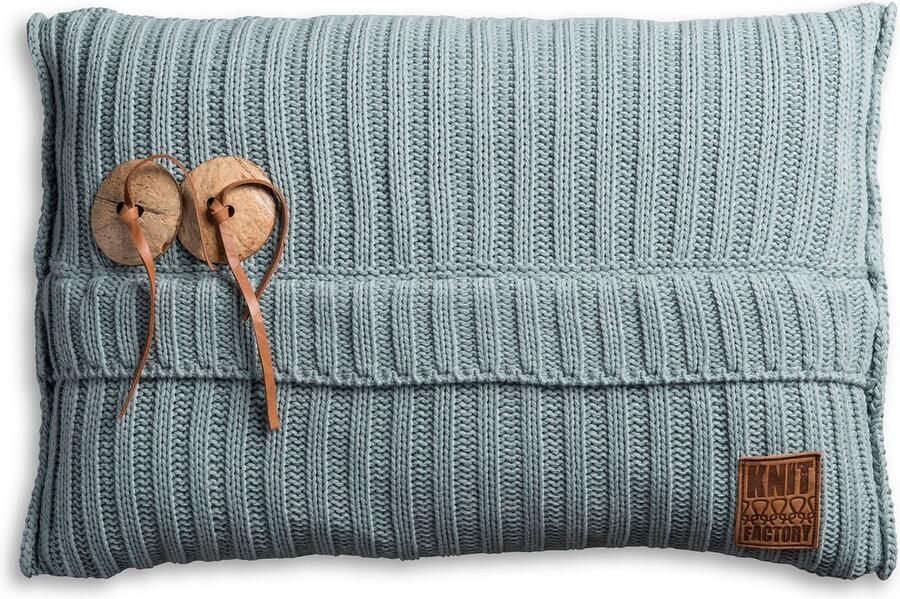 Knit Factory Aran Sierkussen Rechthoekig kussen woonkamer Bank kussen Decoratie kussen Stone Green 60x40 cm Kussenhoes inclusief kussenvulling